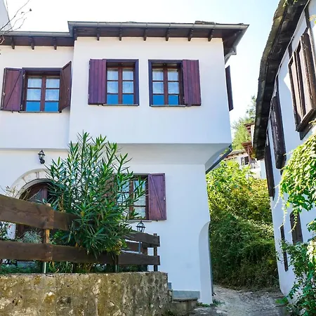 Nina Tatil Evi