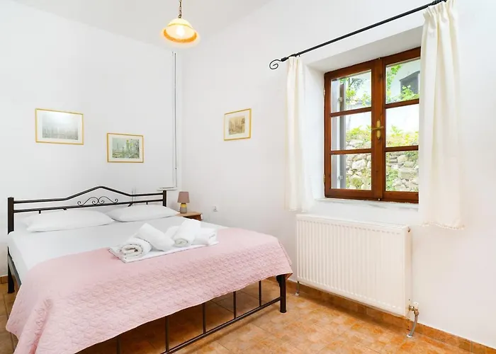 Nina * Panagia (Thasos)